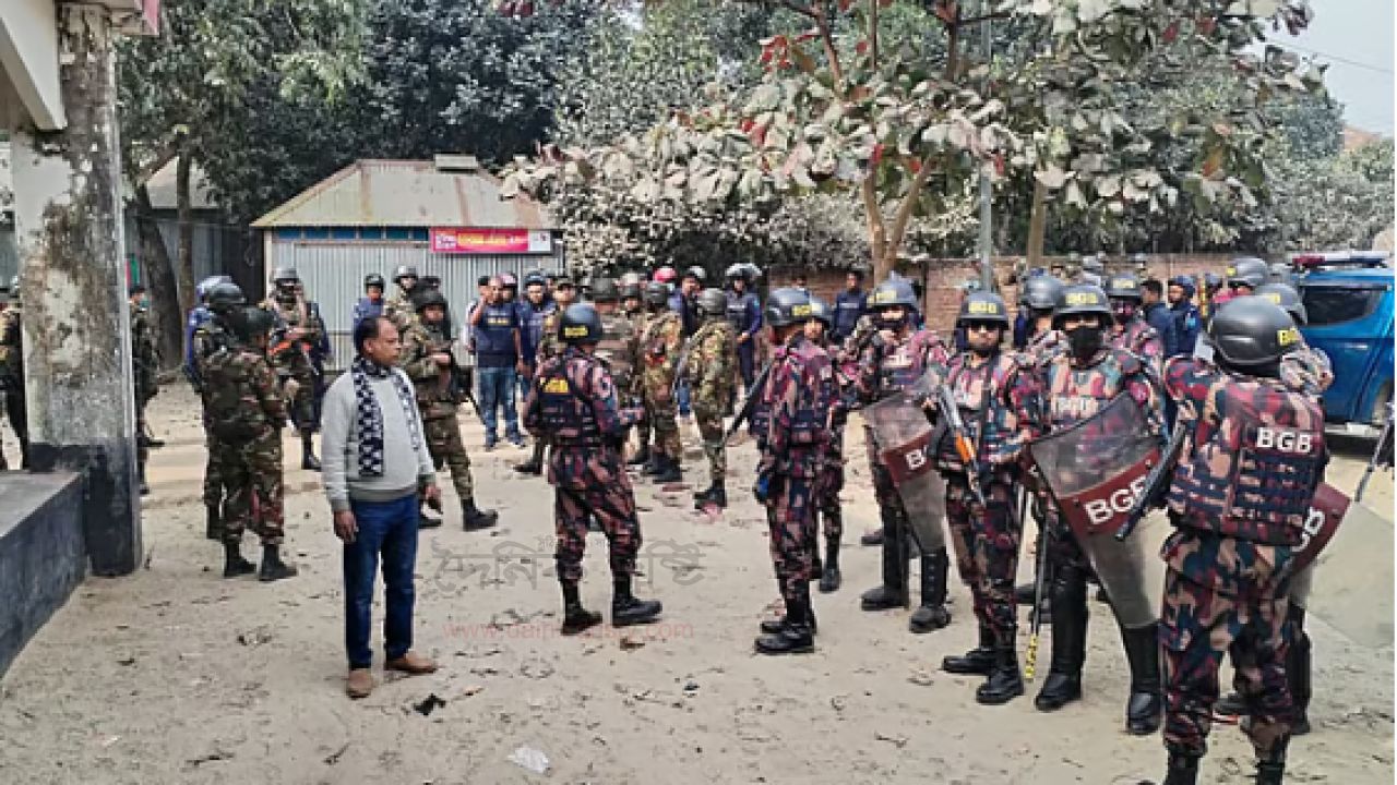 নরসিংদীতে দুপক্ষের সংঘর্ষ, গুলিতে স্কুল শিক্ষার্থী নিহত, আহত কমপক্ষে ১০